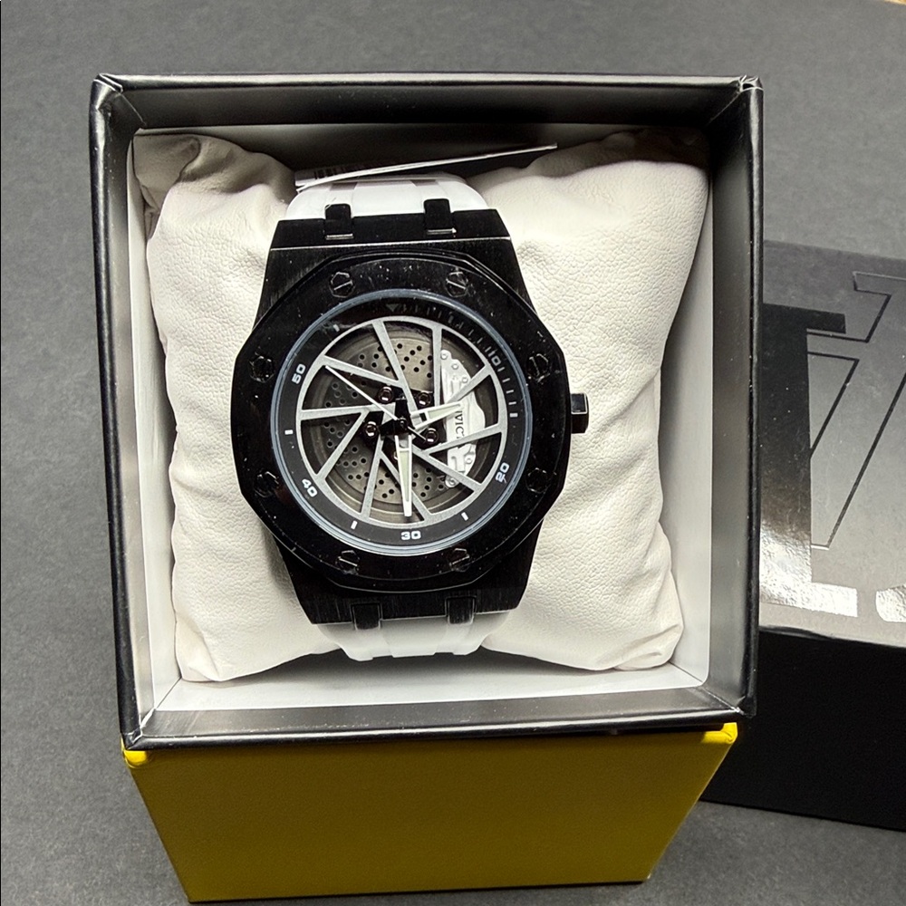 Invicta Speedway Men's Watch 69492